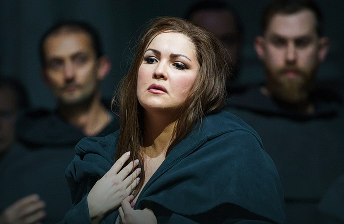 Anna Netrebko (Sla osudu)