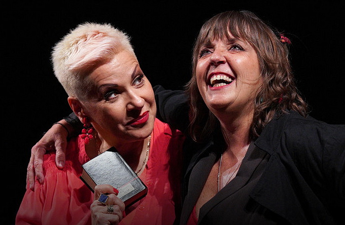 Dagmar Peckov� a B�ra Hrz�nov� (Carmen Y Carmen)