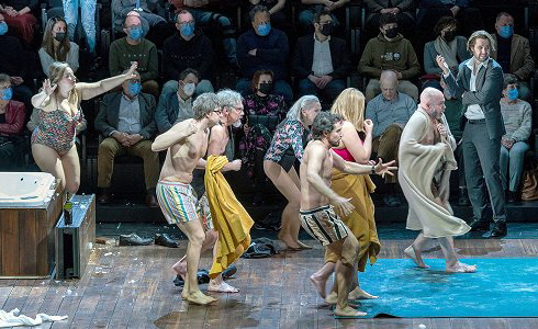 Triptych v Salcbursk�m dom�