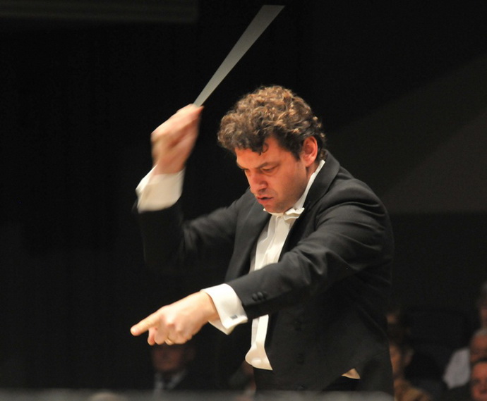 Dirigent Kaspar Zehnder