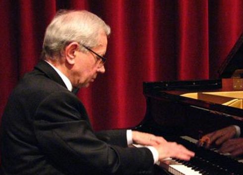 Zdeněk Hnát – klavír