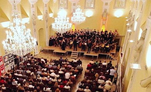 Sál zámku Holešov