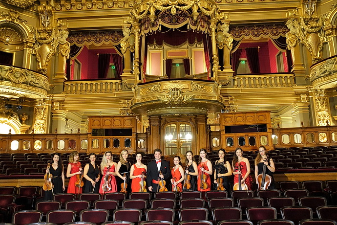 Ambroš Ladies Orchestra v sále Garnier Opery v Monte Carlu