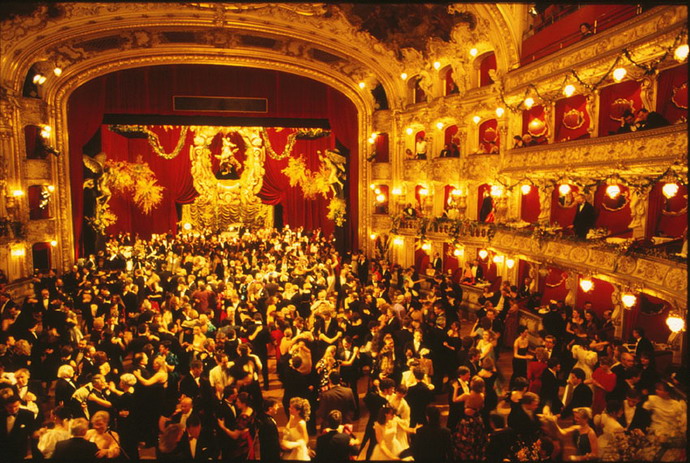 Ples v opee 1995