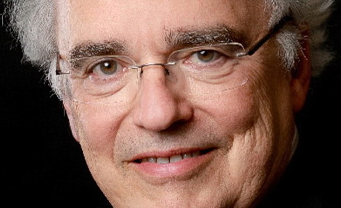 Ronald Zollman na obálce HR 09/18
