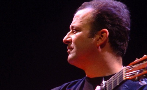Kytarista Gerardo Nñez