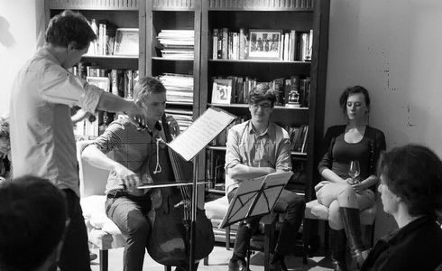 Violoncellista T.Jamník, houslista J.Špaček (Foto: Radovan)