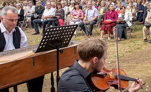Park zámku Liteň