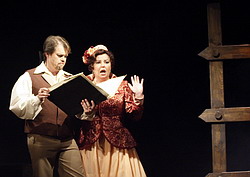 Michal Vojta a Jiina Markov v inscenaci Tosca