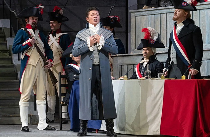 Piotr Beczała (Andrea Chénier)