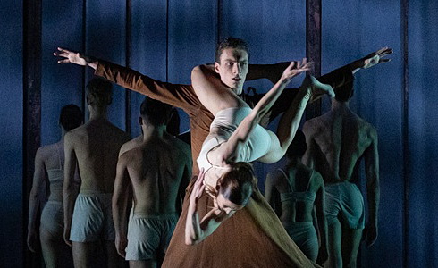 Kameny (Royal Ballet Feh�rv�r)