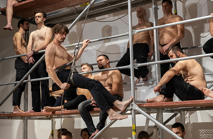 Monument of Trust: Arena