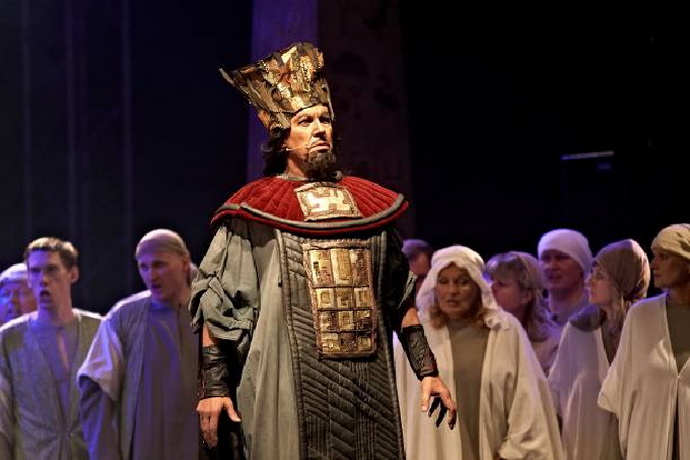 Nabucco - Richard Haan