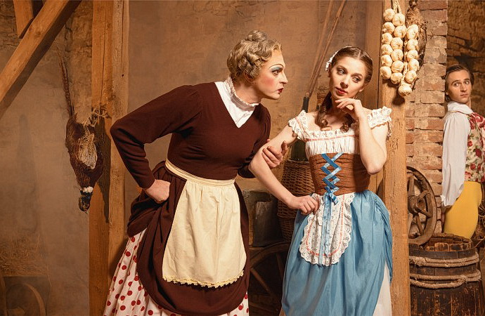 Marná Opatrnost - vizuál (Foto: The Queens)