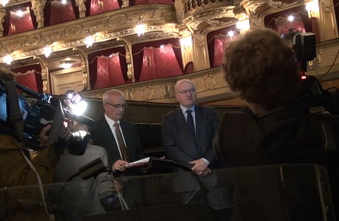 Opera Národního divadla. Sezóna 2015/2016