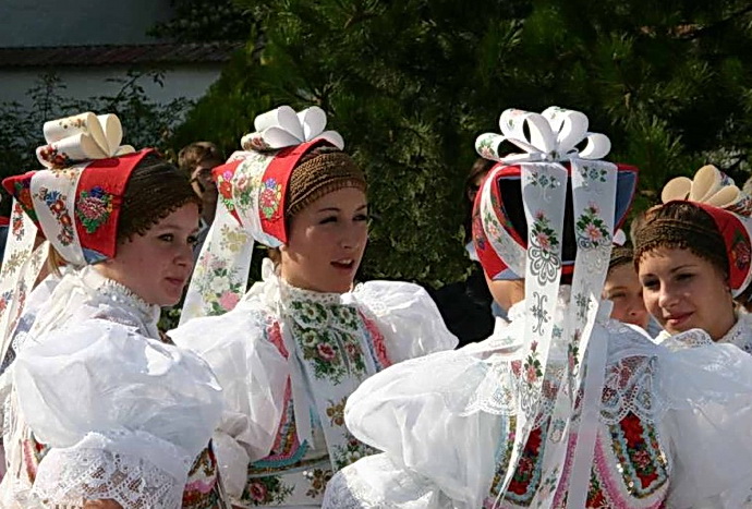 Svten kroj z Dolnch Bohanovic (Zdroj: F. Synek)