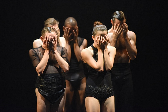 L-E-V Dance Company - OCD Love (Foto: Regina Brocke)