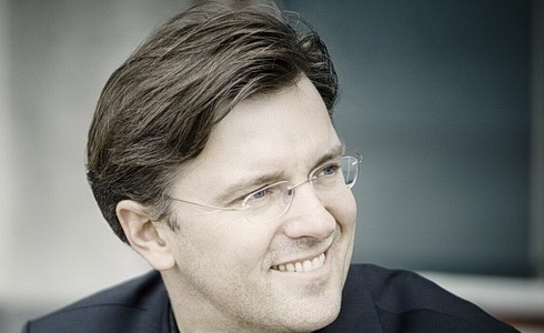 Tomáš Netopil (Foto: Marco_Borggreve)
