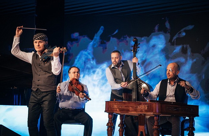Pavel Šporcl a Gipsy Way Ensemble