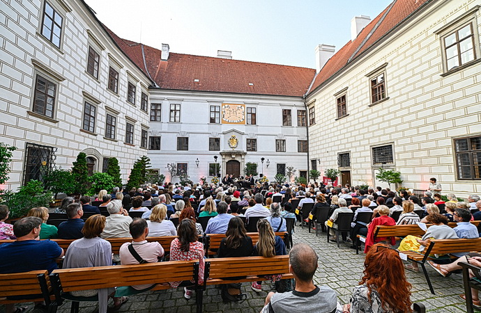 Třeboňská nocturna (Foto: Ivan Malý)