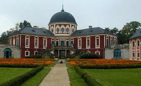 Zámek Veltrusy