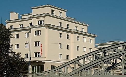 Ústřední budova Knihovny města Ostrava