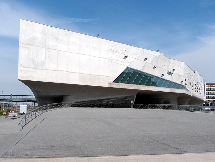 Architektura - Vdeck centrum Fajeno