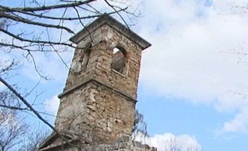 Mizející místa domova: Karlovarský památník zapomnění