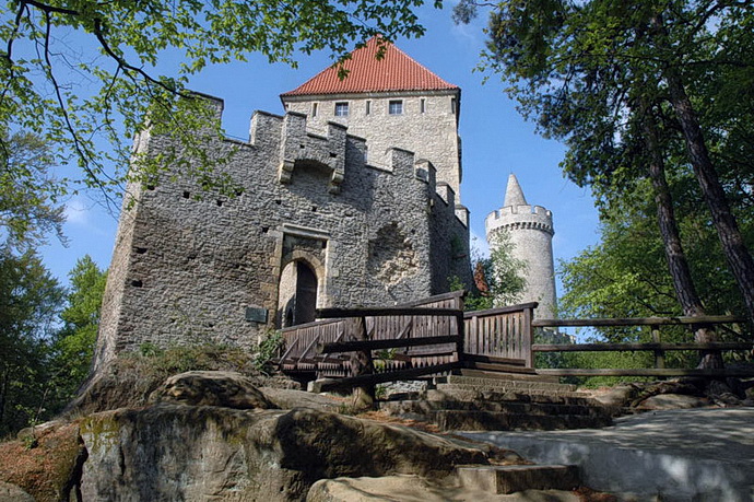 Kokořín (Krajinou příběhů českých hradů známých i neznámých)