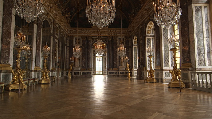 Skvostný nábytek ve Versailles