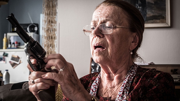 Iva Janžurová (Teroristka)