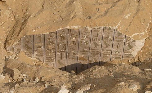Příběh hieroglyfů ze Sakkáry