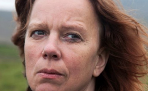 A. Hrönn Egilsdóttirová (Daleko od Reykjavíku)
