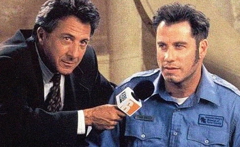 Dustin Hoffman a John Travolta (Město šílenců)