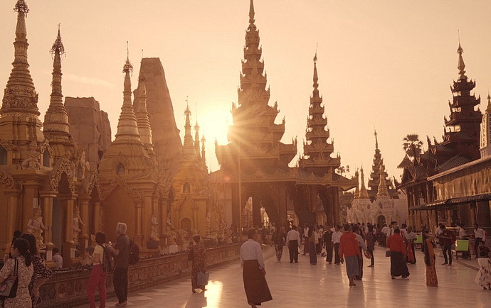 Kamera na cestch: Myanmar, zem pagod