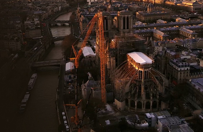 Záchrana katedrály Notre Dame