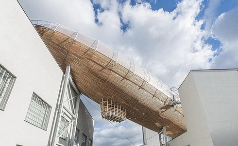 DOX – Za um�n�m