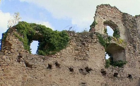 Krajinou p��b�h� �esk�ch hrad� zn�m�ch i nezn�m�ch 