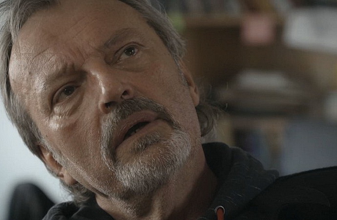 Peter Uli�n� – B�snik v maske text�ra