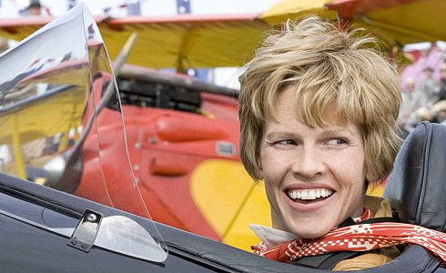 Hilary Swankov� (Amelia)