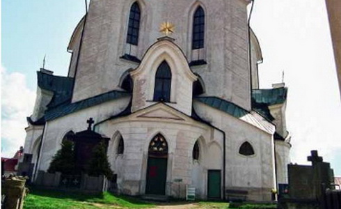 Kostel sv. Jana Nepomuckho na Zelen hoe 