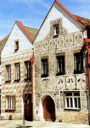 Domy čp. 453 a 454 na Dolním náměstí