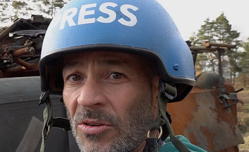 80 rozl�cen�ch novin���