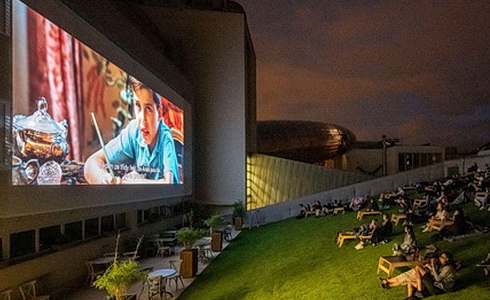 Letn� kino DOX+