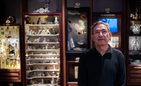 Orhan Pamuk ve v�stav� (Foto: Rasmus Quistgaard)