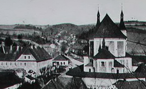 Kostel a klášter r. 1900/ Stará voda