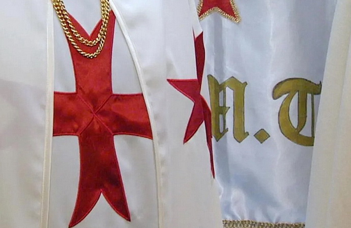 Templáři