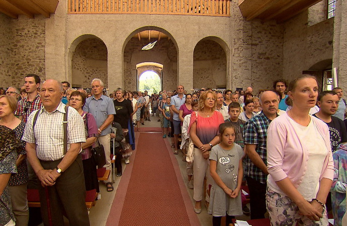 Povinnosti nejen svat� 