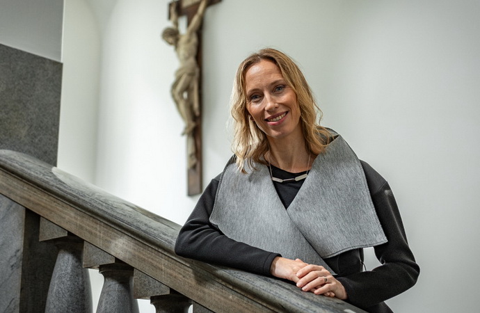 Cesty v�ry: Hrdost na kolenou