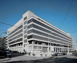 Veletržní palác